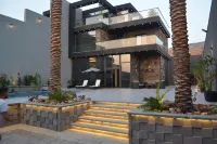 Laperla Chalet Villa di Lusso Deadsea Отели в г. 