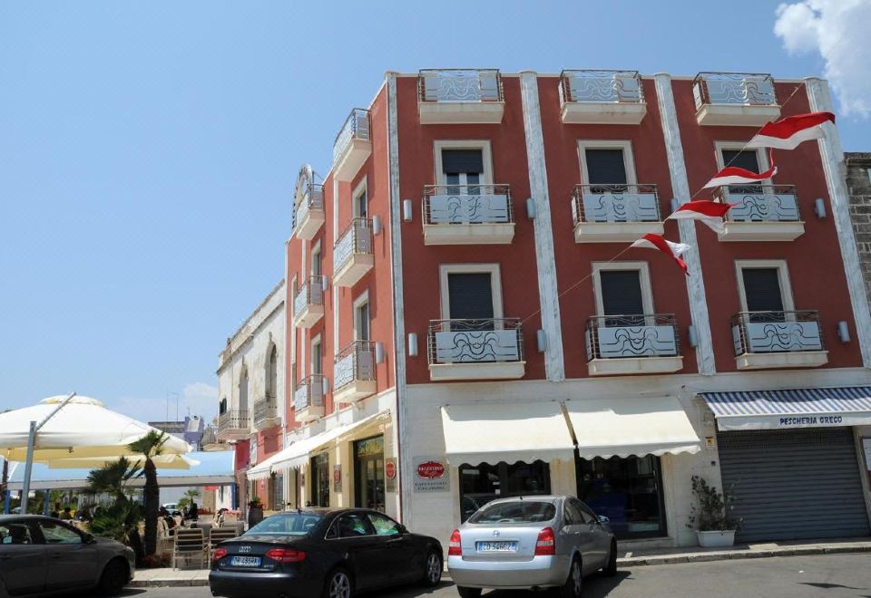 Hotel Miramare - Housity