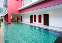 Amaris Hotel Dewi Sri