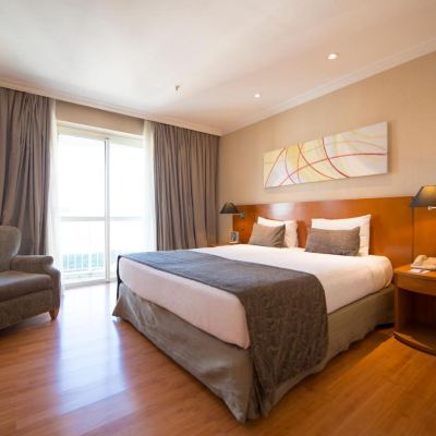 高級大床房 巴拉弗斯特廣場酒店優惠