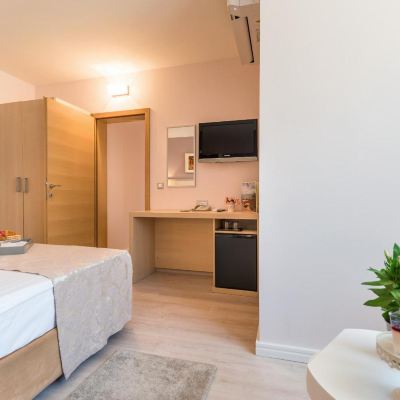 Junior Suite with Mountain View Hotel Maritimo Promo Code