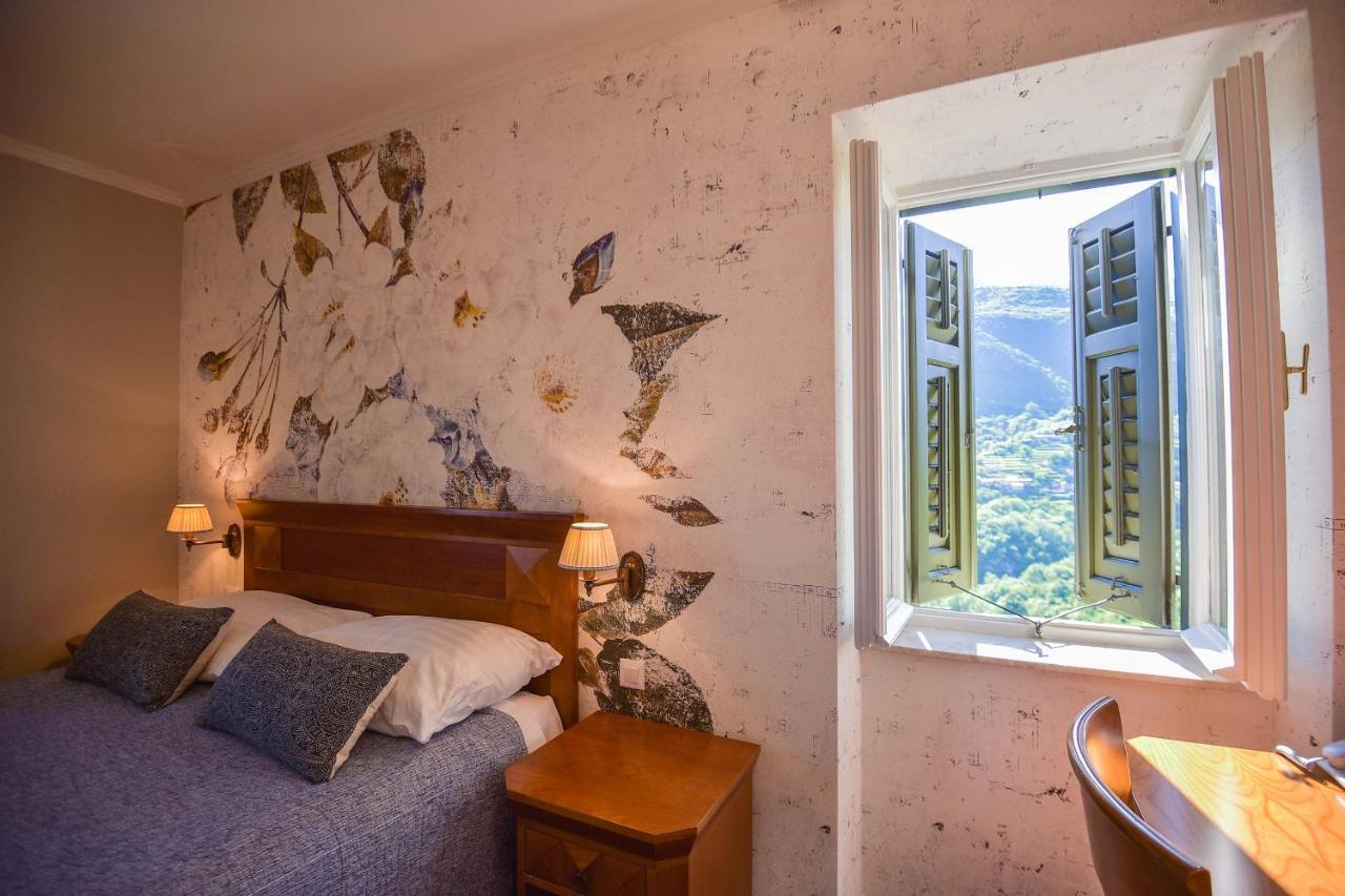 带海景的双人房