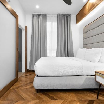 Standard Queen Room Hotel 32One Promo Code