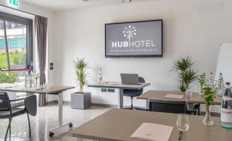 Hub Hotel - Housity