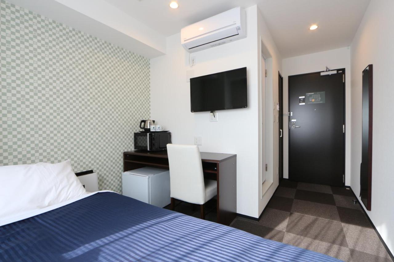 禁烟小型双人床房