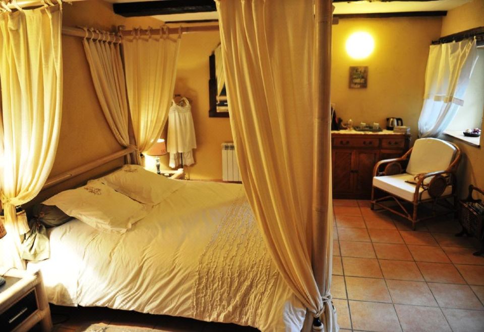 Chambres d'Hôtes Le Puits d'Amour - Housity