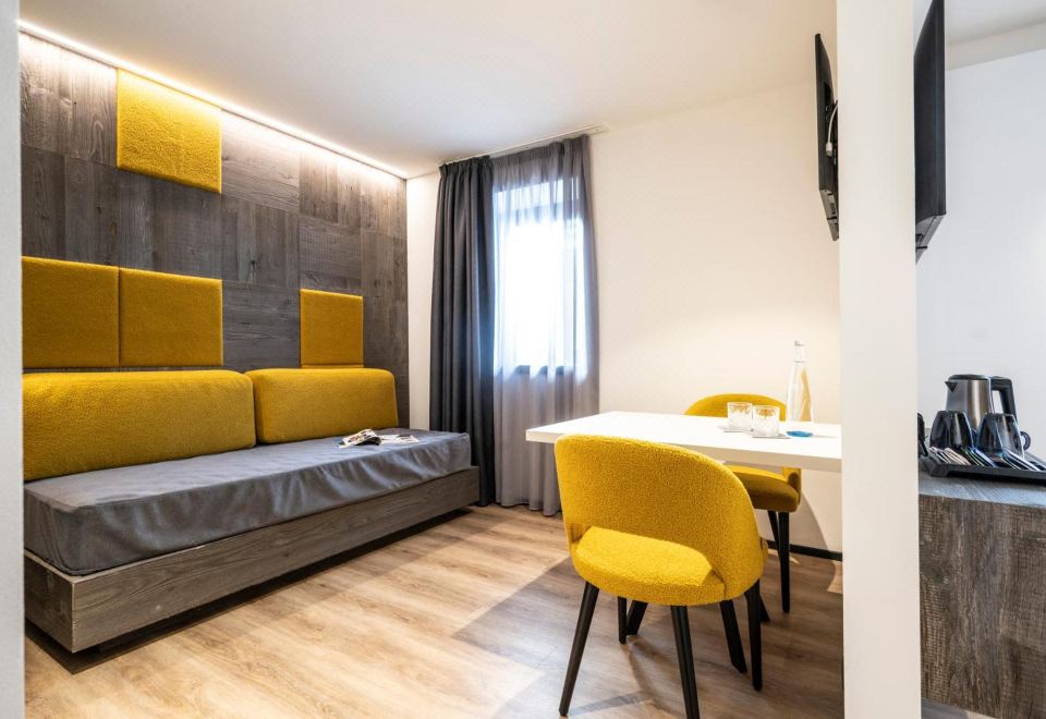 套房（带阳台）