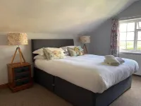 Three Horseshoes Inn Hotels in 