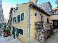 Yellow House Rovinj Hotels in 