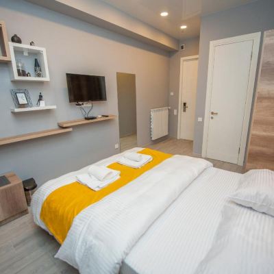 Double Room with Private Bathroom Easy Hotel Promo Code