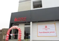 Ixoras Hotel Lemba فنادق في 