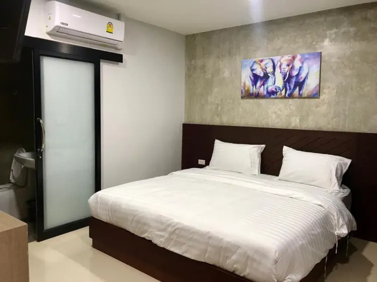 ห้องสแตนดาร์ด เตียงใหญ่ 1 เตียง