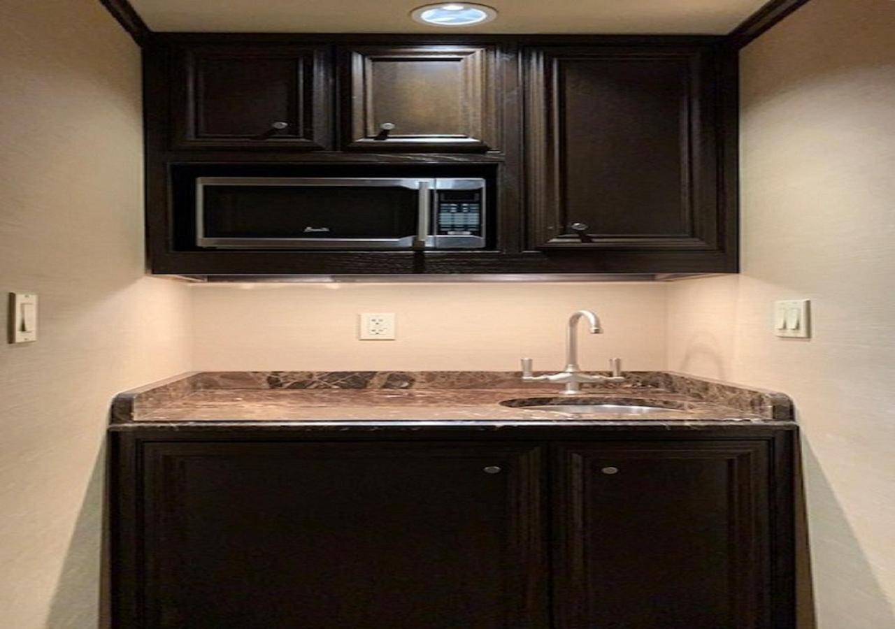 豪华客房， 2 张双人床