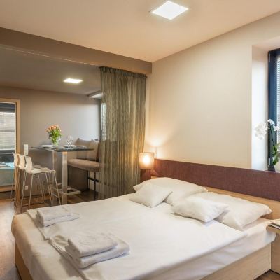 Deluxe Two-Bedroom Apartment Onyx Luxury Promo Code