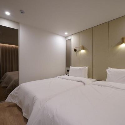 디럭스 트윈룸 Busan Myeongji Ocean City Hotel 쿠폰