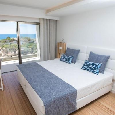 Superior Prestige One-Bedroom Apartment with Sea View Alfagar Aparthotel Promo Code