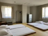 J-Hoppers Beppu Guesthouse