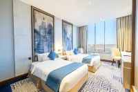 FIVE SEASONS HOTEL