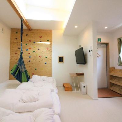 Deluxe Apartment L-Base Promo Code