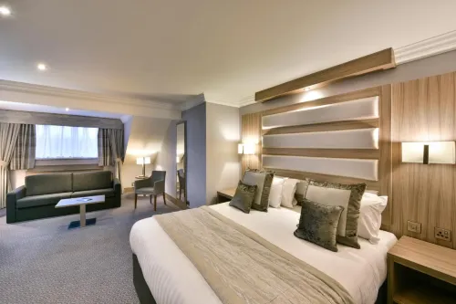 Holiday Inn Manchester - Oldham Hotel a Delph