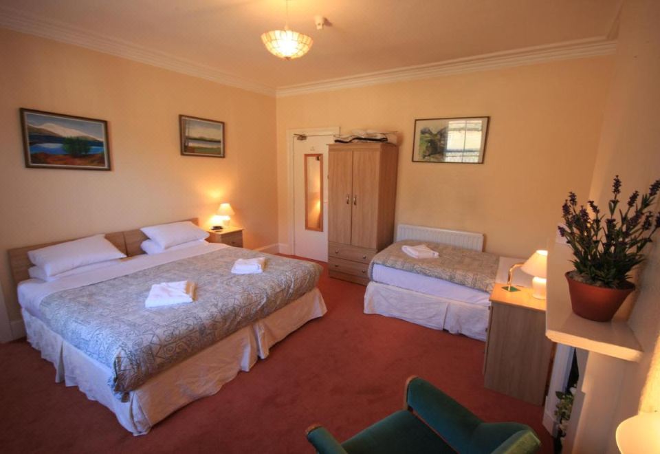 双人房（连通浴室）