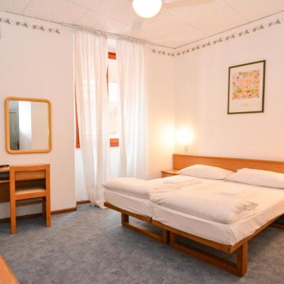 Double Room Hotel Modena Promo Code