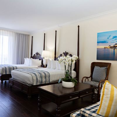 Deluxe Room, 2 Double Beds, Lake View Inn at Pelican Bay Promo Code
