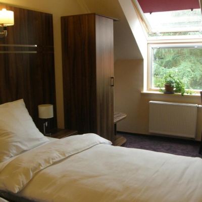 Double or Twin Room Hotel Belfer Promo Code