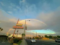 Royal Inn and Suites