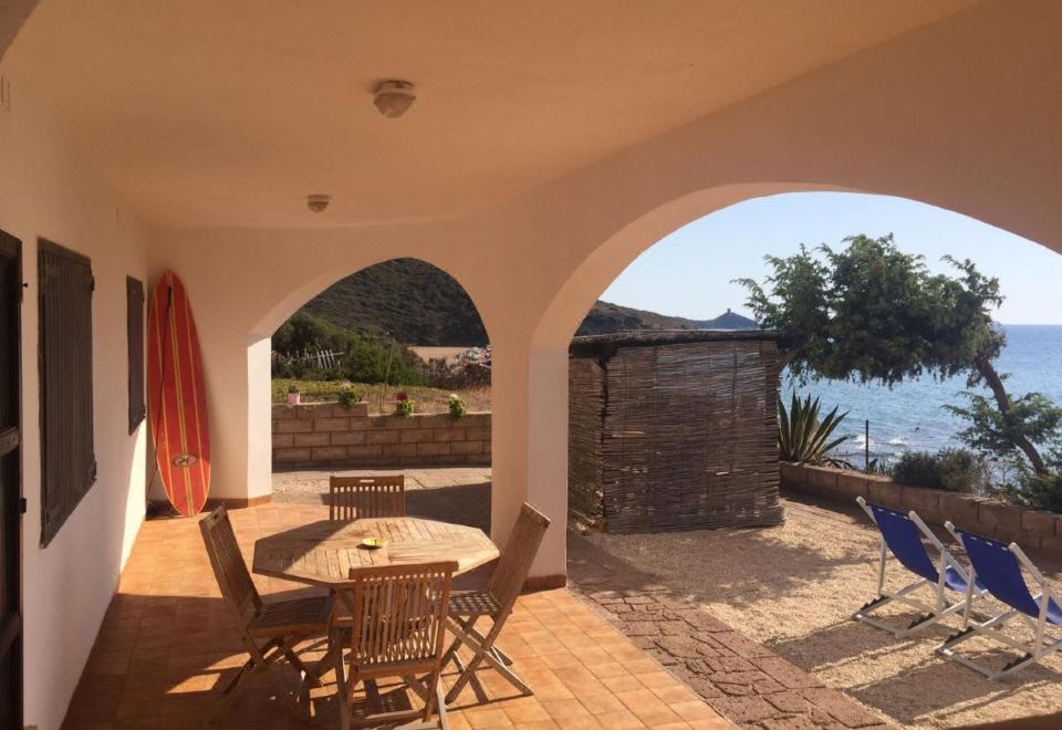 Villa Alabe - Waterfront Apartments in Bosa Porto Alabe One-Bedroom House