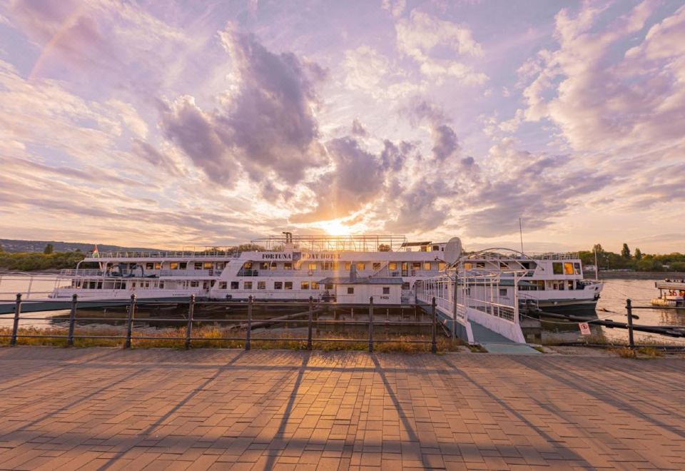 보트 호텔 포르투나