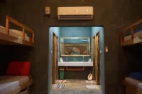 Hiraya Surf Hostel Hotel di 