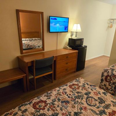 Standard Double Room, 2 Double Beds Travelers Lodge Marshall Promo Code