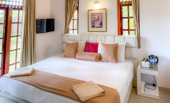 Airport Green Olive Villa - Housity