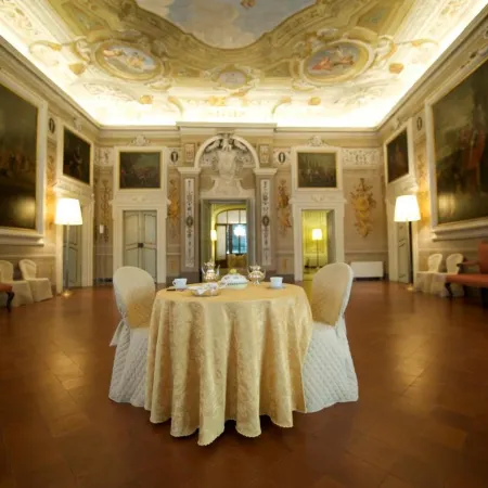 Palazzo Tucci Residenza d'Epoca
