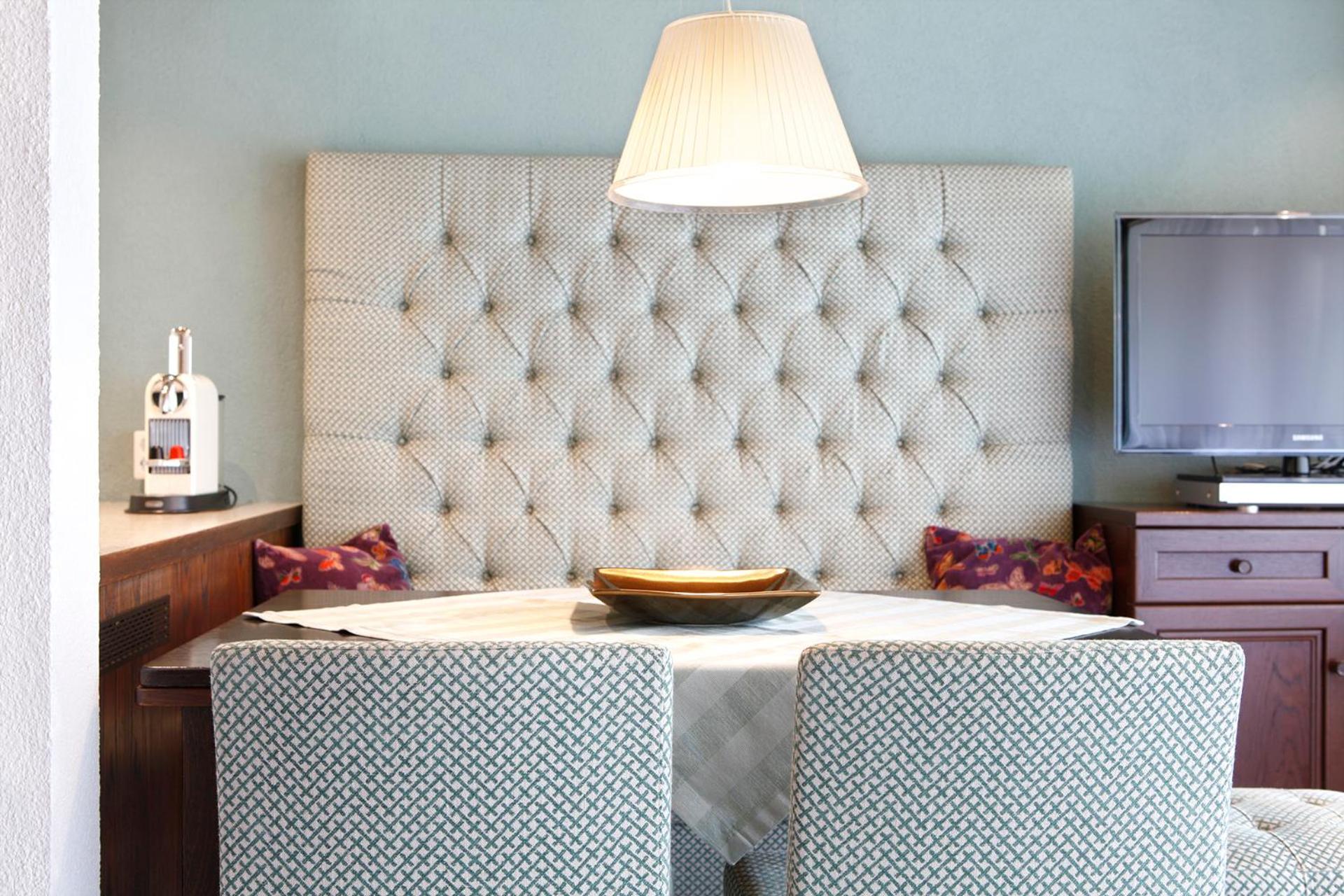 一卧室公寓（带阳台）