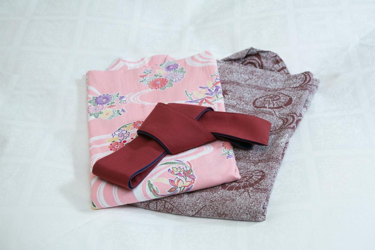 豪华房，1张大床（干桑拿）