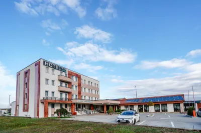 Hotel Yvy Hotels in 