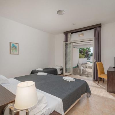 Triple Room Club Esse Sunbeach Promo Code