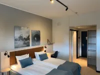 Pilot Airport Hotel