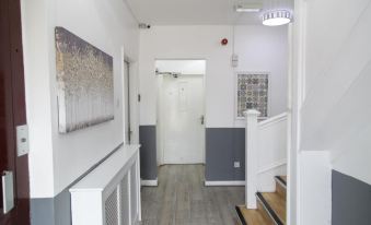 Hills View Apartments - Housity