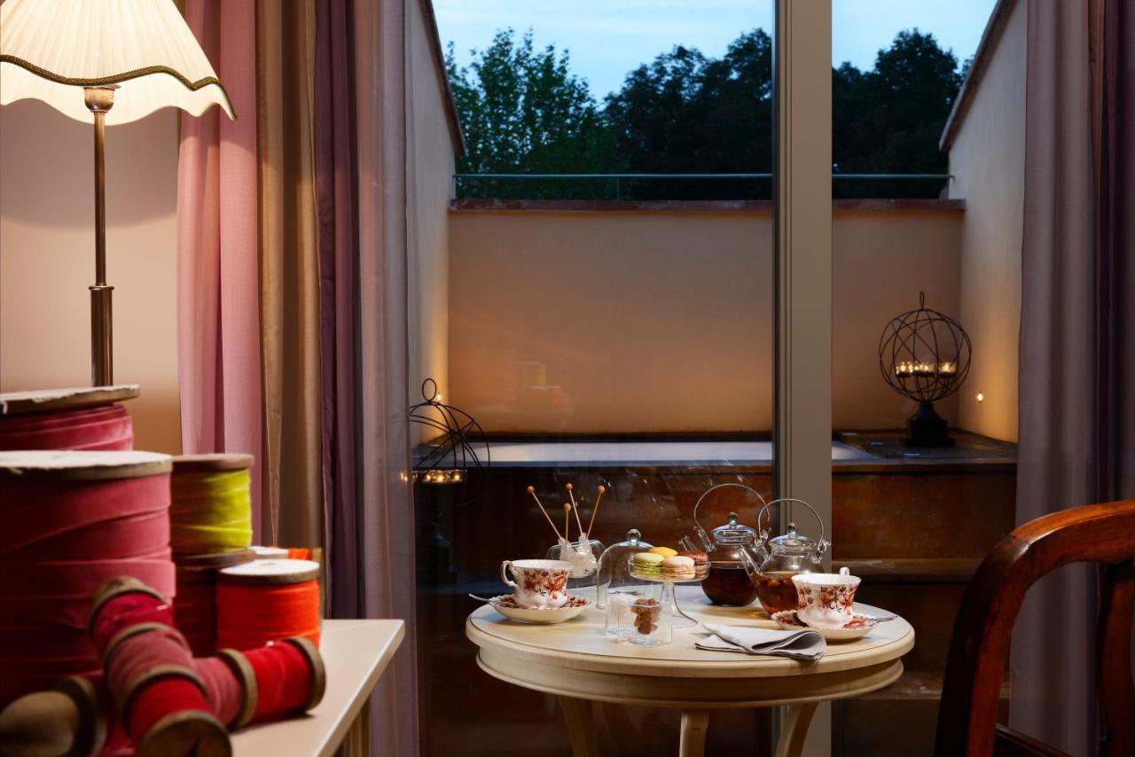 Ville Sull'Arno精致套房（带水疗浴缸）