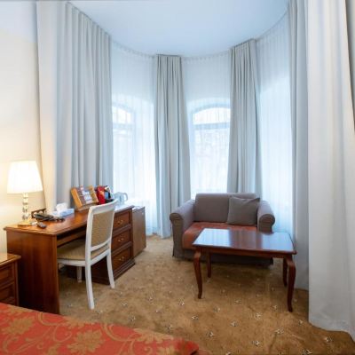 高級間 - 帶1張雙人床和梳化床 聖芭芭拉酒店優惠