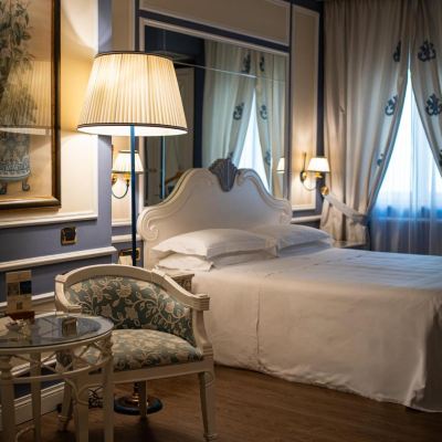 Junior Suite with Jacuzzi Palazzo Alabardieri Promo Code