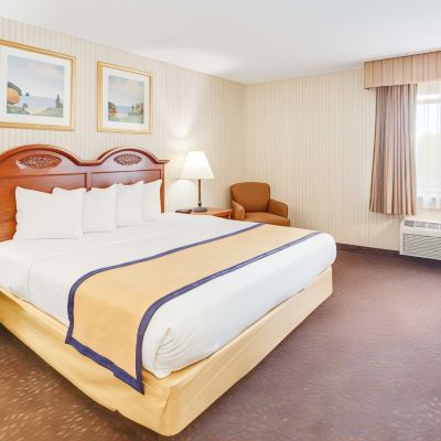 King Studio Suite - Non-Smoking Baymont by Wyndham Kalamazoo Promo Code