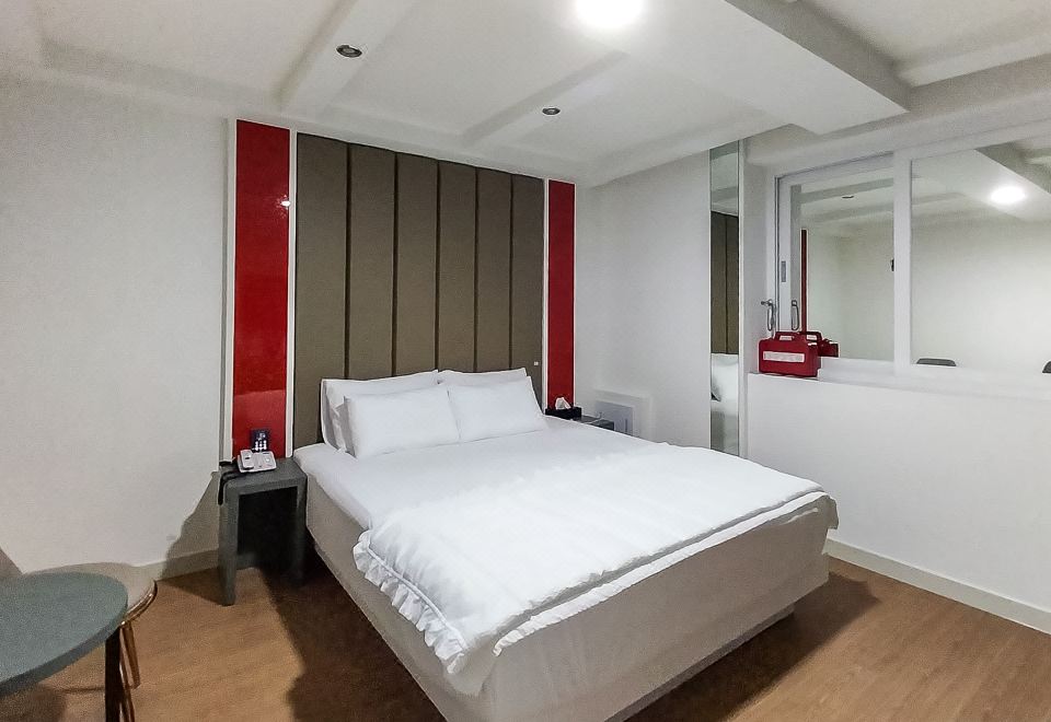 特殊房间（如果超过标准人数，请联系美国）