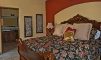 Escape To An Ocean Front Five Star Paradise : A 10 minute walk into Loreto
