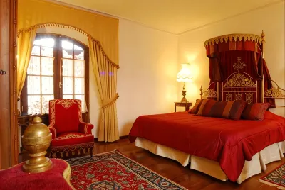 Parador Santa Maria la Real Hotels in 