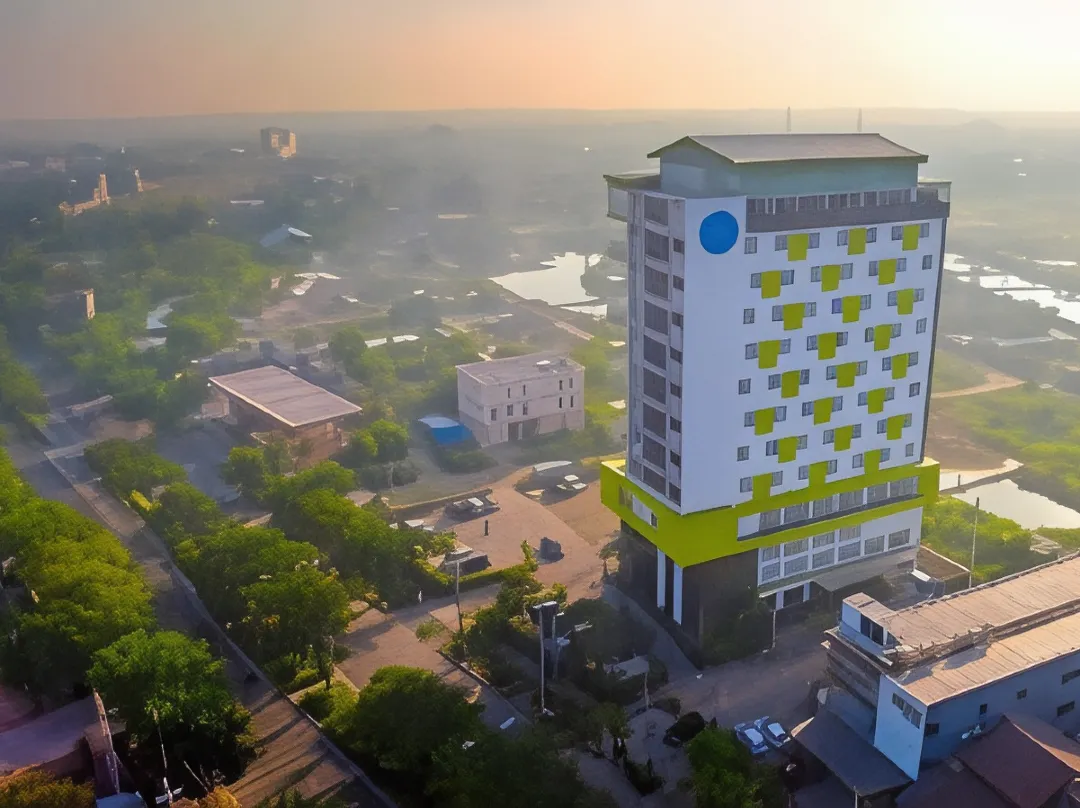 Hotel Dafam Pacific Caesar - Surabaya