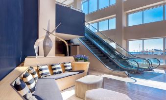 Hyatt Regency Jersey City - Housity